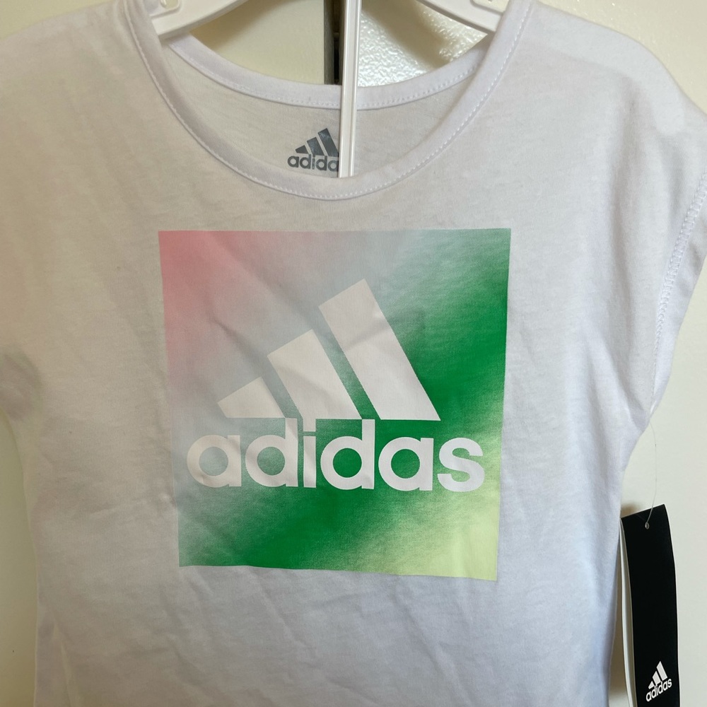 NWT! 🎀🦋☘️Adidas Shorts & T-Shirt Set - Picture 5 of 8